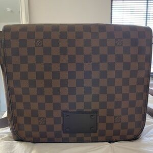 Louis Vuitton Messenger Bag